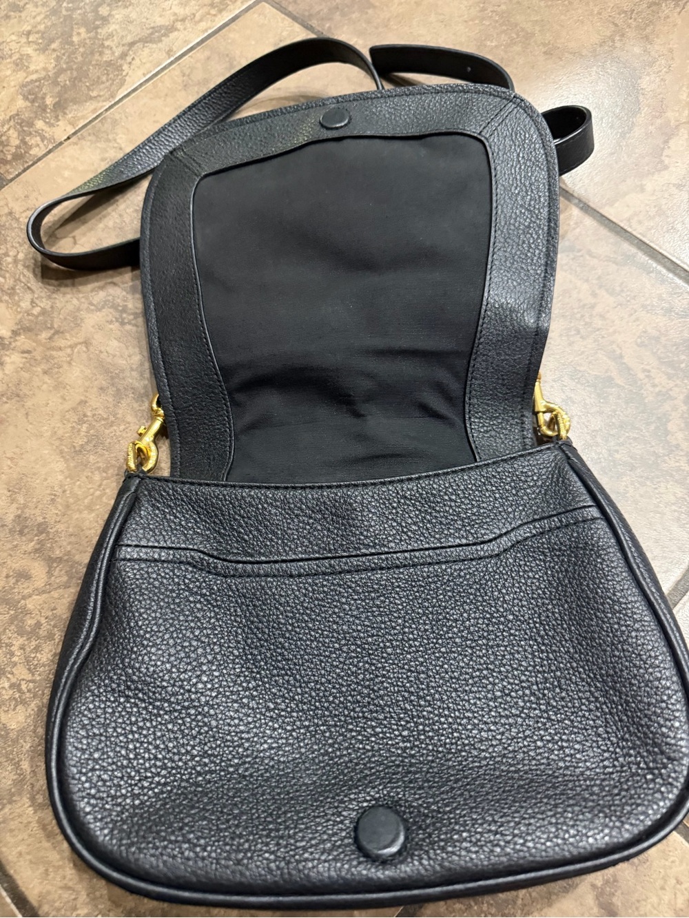 Marc Jacobs Black Pebbled Leather Saddle Crossbody with Gold Hardware - Picture 2 of 4